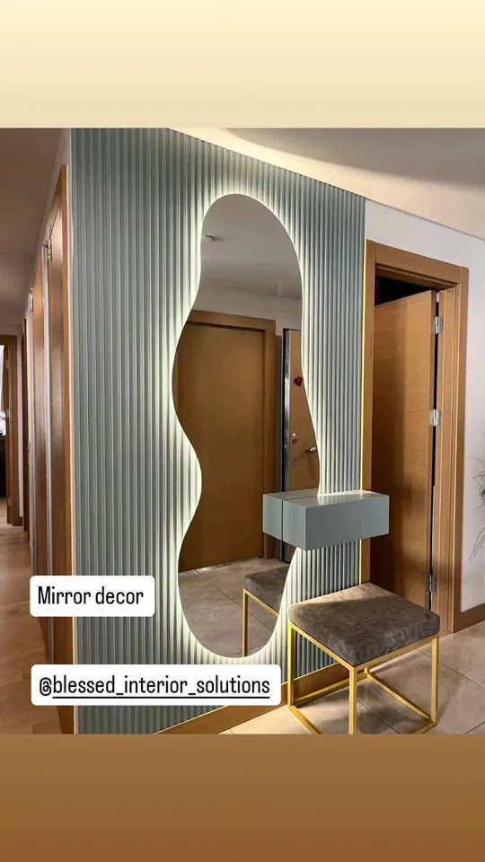 Diamond Mirrors & Mirror Décor design idea